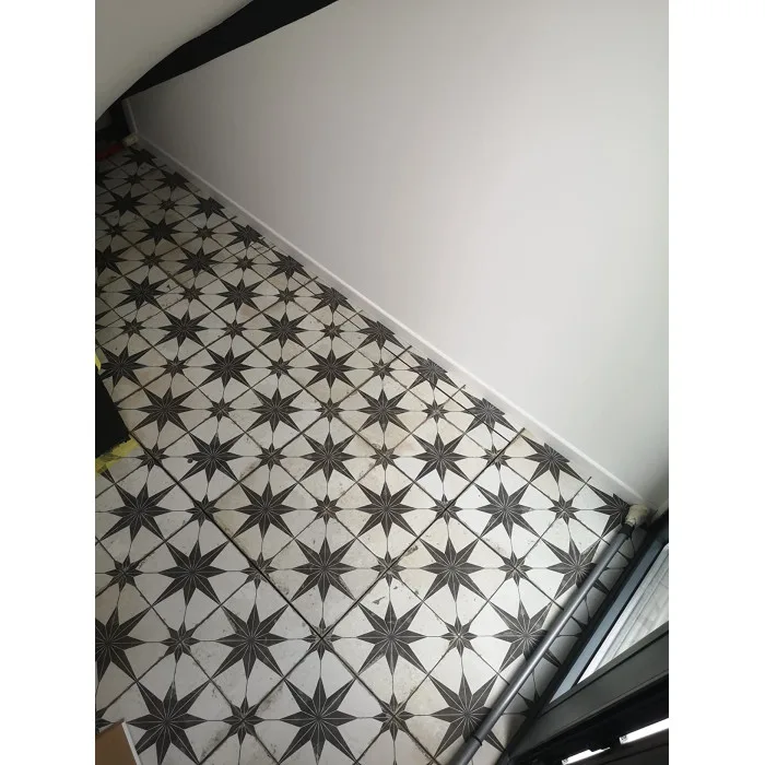 90 × 60P - Grindų liukas po plytele Aliuminis