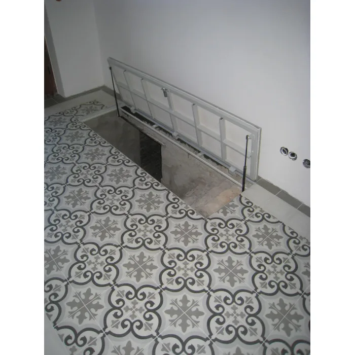 90 × 60P - Grindų liukas po plytele Aliuminis